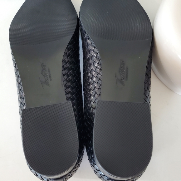 TROTTERS 10.5 Black Woven Leather JADE 1" Heel Slip On Shoes Comfort Office NWOB - Picture 12 of 15